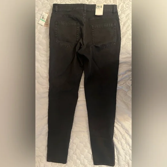 NWT TWO by Vince Camuto Skinny Jeans - Picture 3 of 8